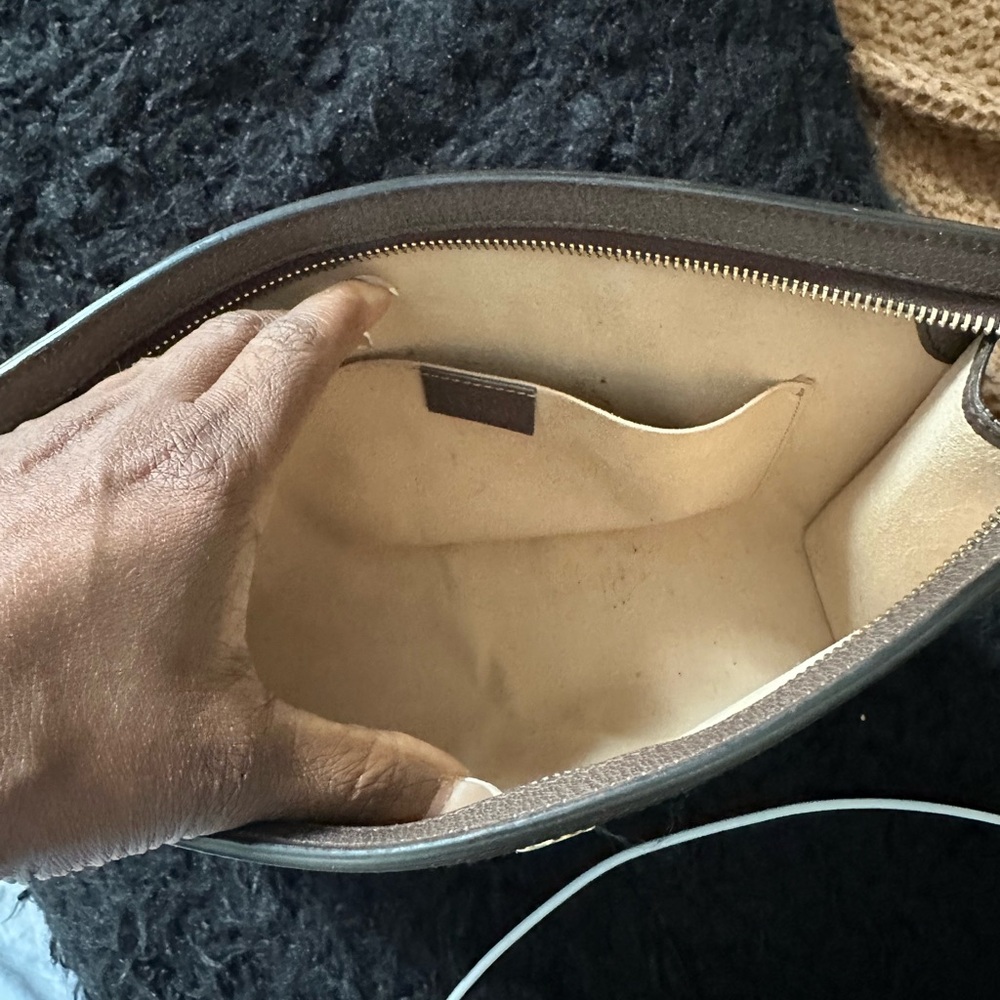 Gucci Beige and Brown Leather Pouch - Picture 3 of 4